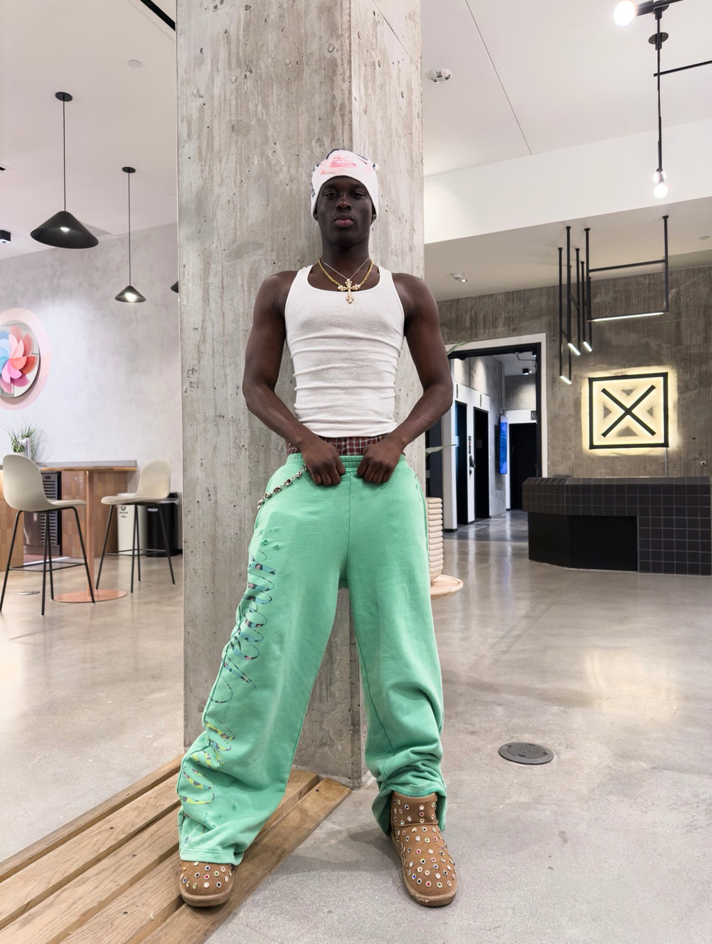 Baggy KoniaVelour SweatPants