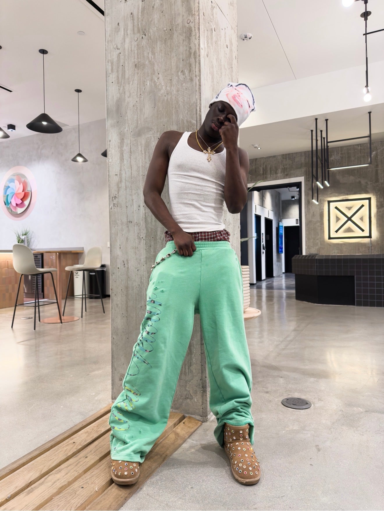 Baggy KoniaVelour SweatPants